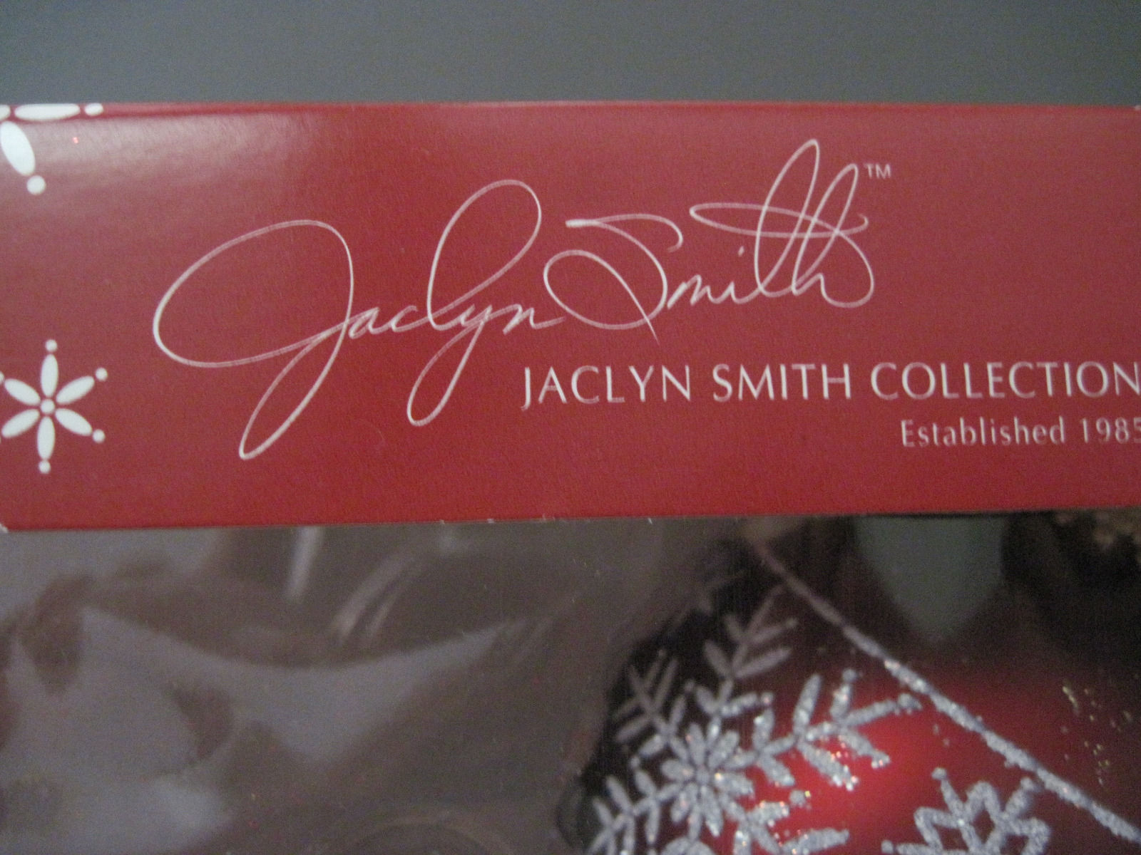 NEW   2 BOXES 4 PER BOX ( 8 ) GLASS JACLYN SMITH RED & WHITE CHRISTMAS ORNAMENTS