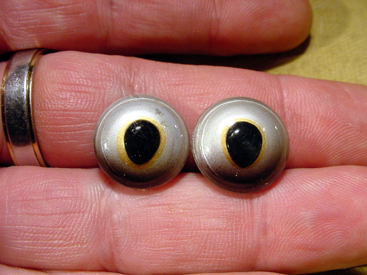 a pair vintage solid Glass Eyes size 16 mm teady bear taxidermy age 1910 A 1102