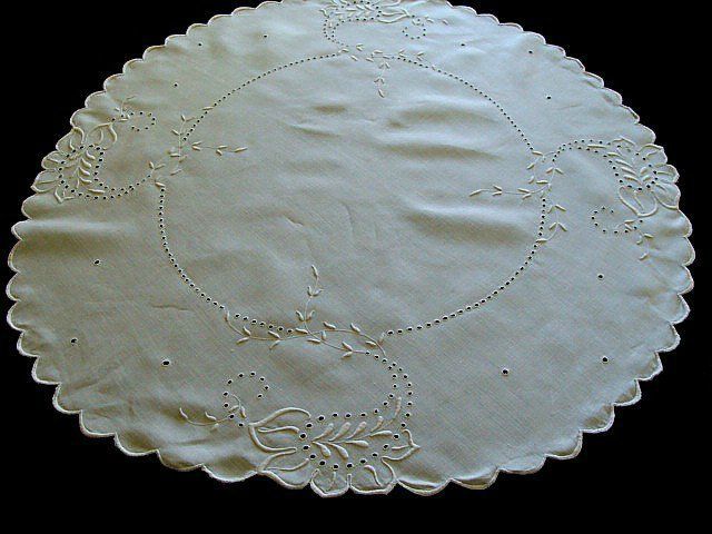 PRISTINE Antique Victorian Linen Tablecloth 44" HEAVY Hand Embroidered Topper