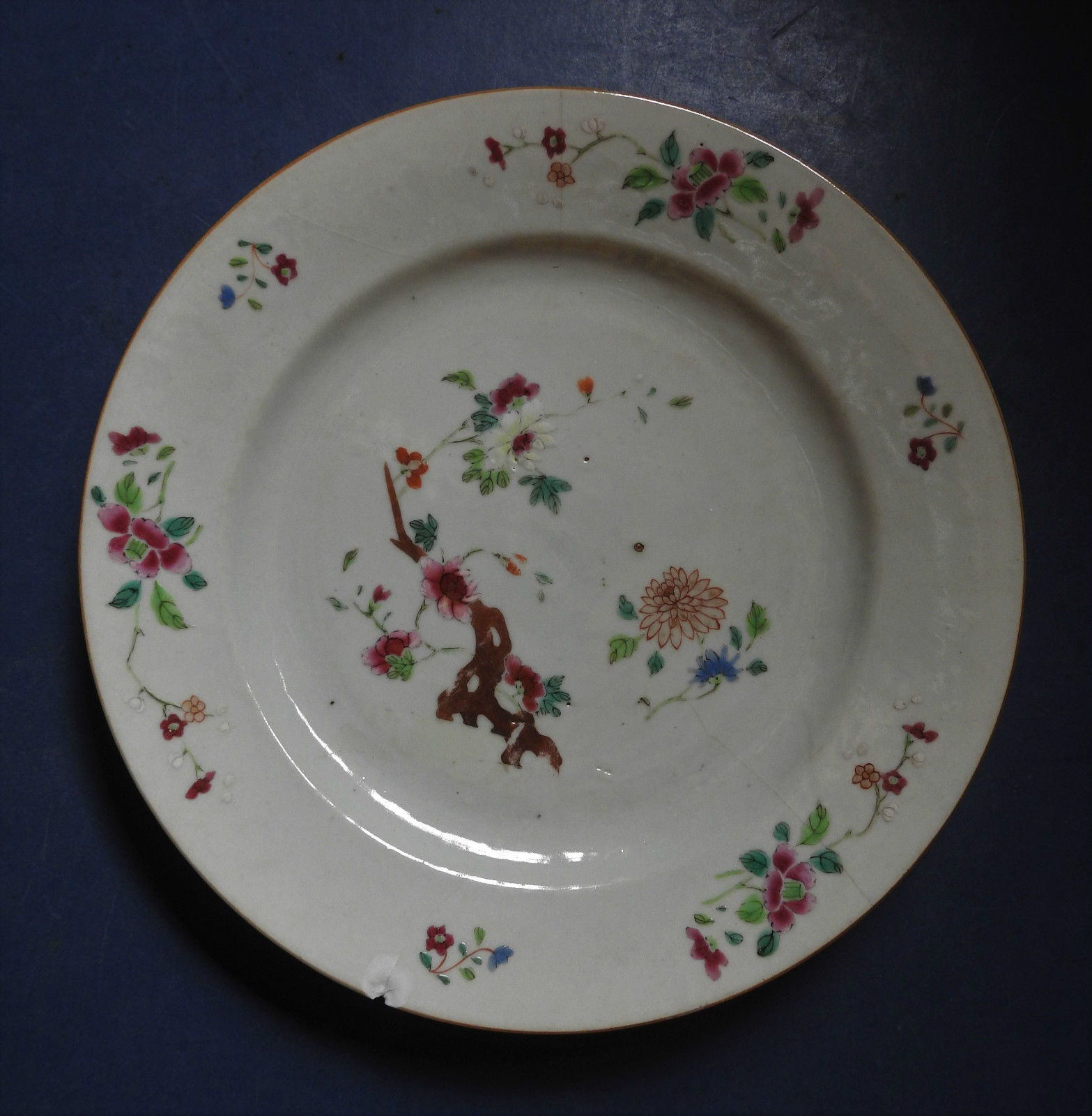CHINESE PORCELAIN FAMILLE ROSE PLATE - QIANLONG PERIOD - 18TH CENTURY
