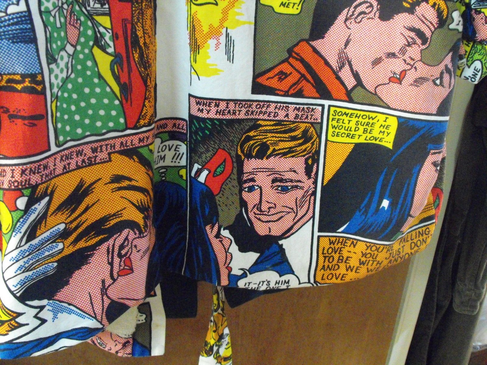 Vintage Pop Art Roy Lichtenstein print ladies bathrobe,