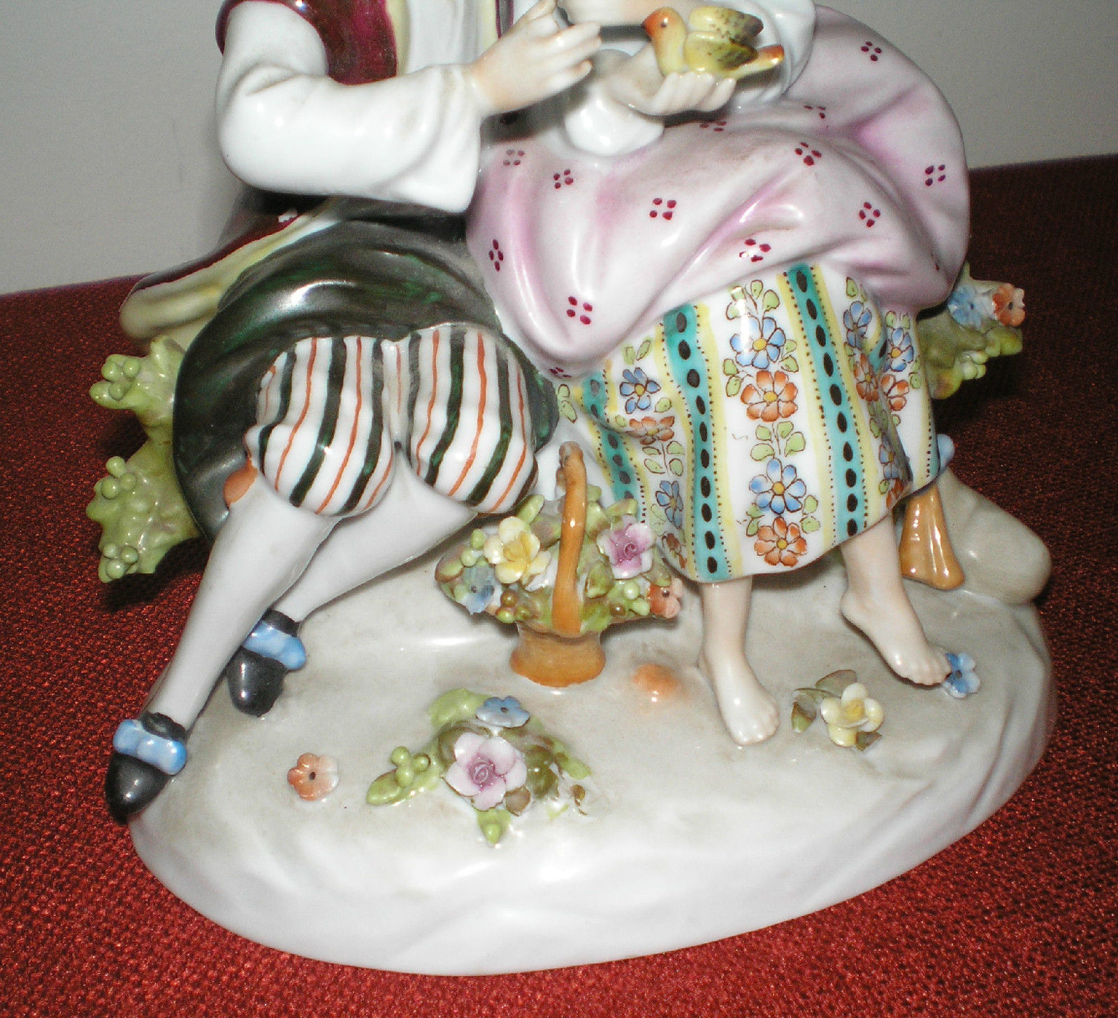 19TH CENTURY ANTIQUE CONTINENTAL PORCELAIN FIGURE GROUP DRESDEN FRENCH COUPLE