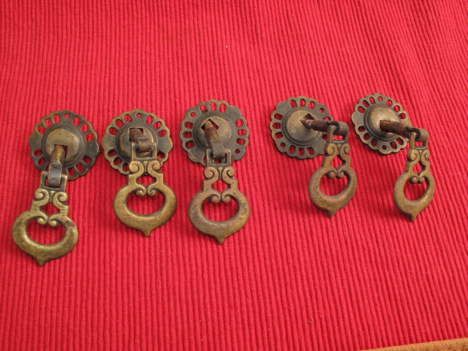 SET OF 4 / 5 ANTIQUE BRASS VICTORIAN GOTHIC DANGLE SCROLL DRAWER PULLS KNOBS