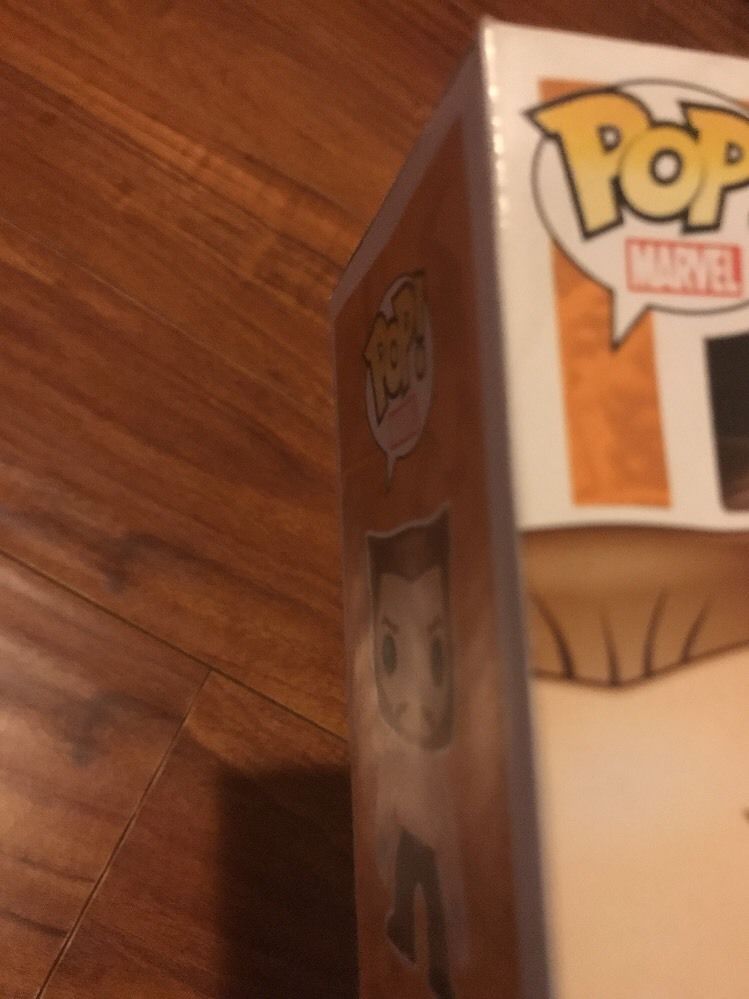 FUNKO POP Marvel LOGAN #28 Non-Bobble Head Vinyl Figure ERROR Box Water Damage