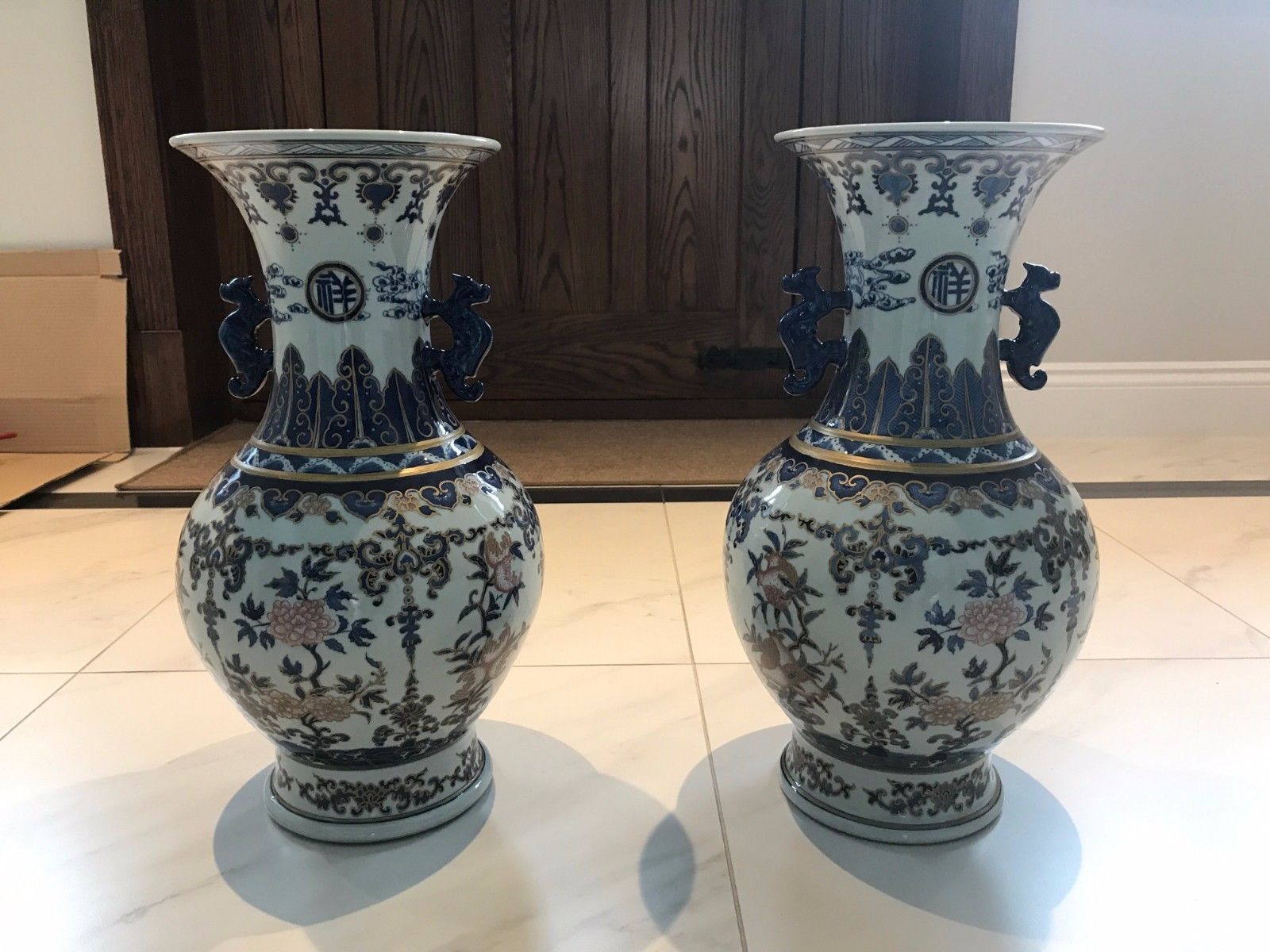 2 Chinese Antique Vase's