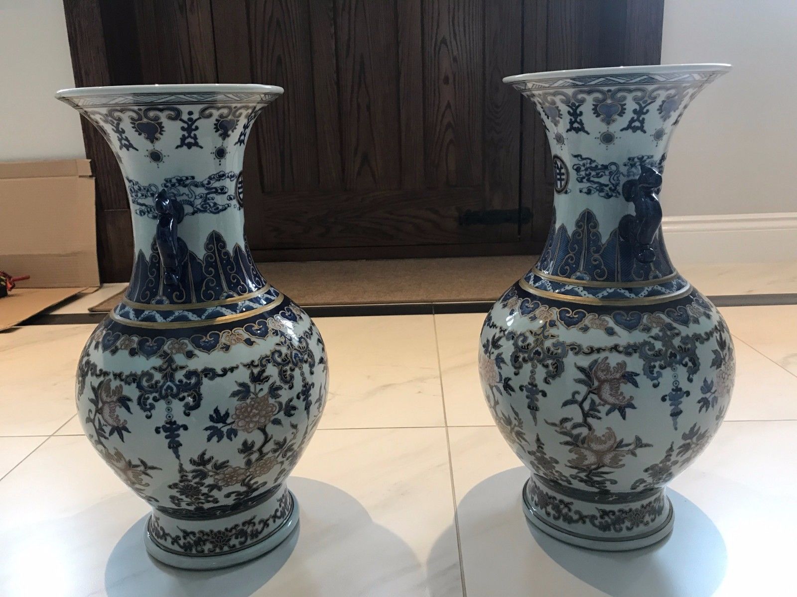 2 Chinese Antique Vase's