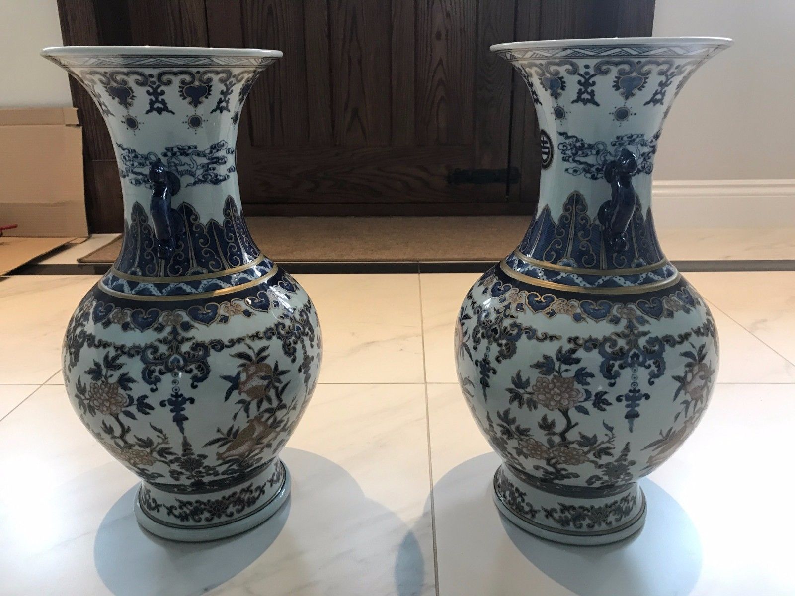 2 Chinese Antique Vase's