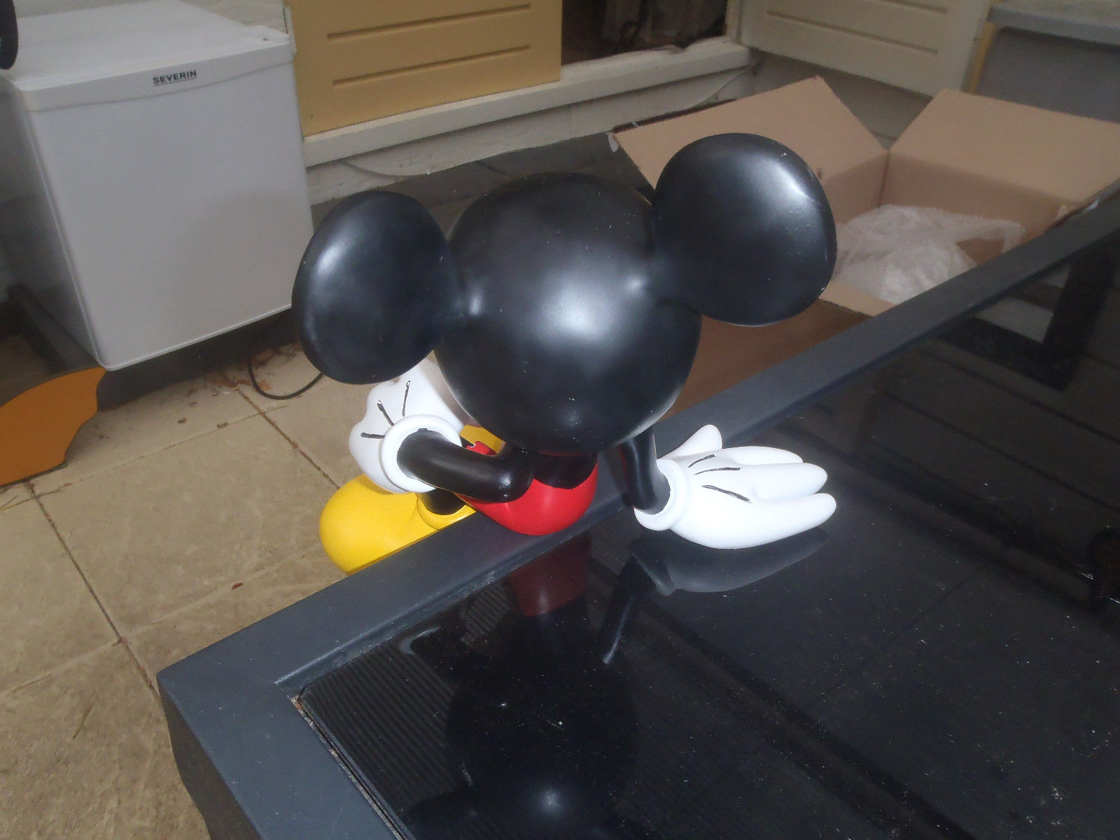 Extremely Rare! Walt Disney Mickey Mouse Classic Sitting Figurine Statue