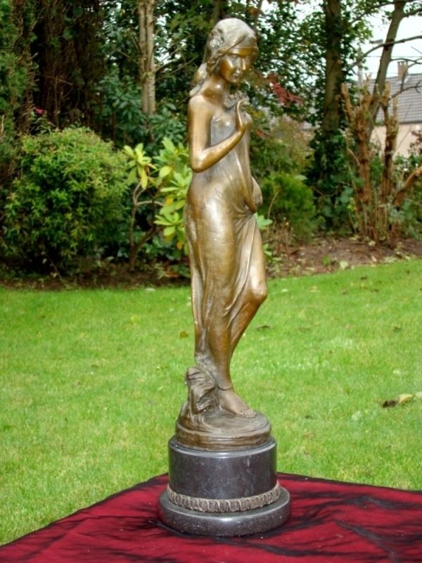 Statue Sculpture Damsel Art Deco Style Art Nouveau Style Bronze