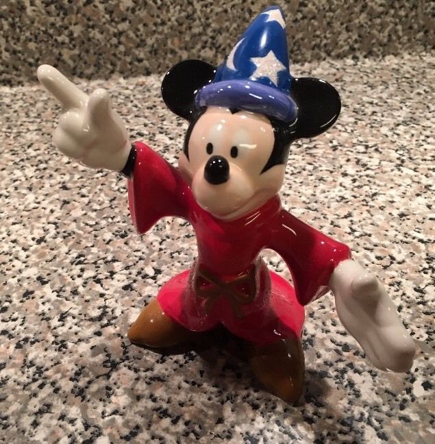 Walt Disney's Fantasia Mickey Mouse Sorcerer's Apprentice Figurine