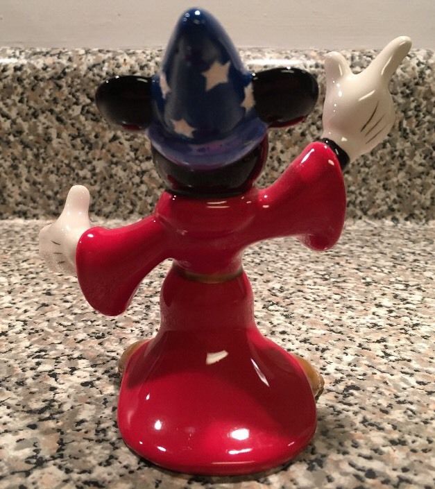 Walt Disney's Fantasia Mickey Mouse Sorcerer's Apprentice Figurine