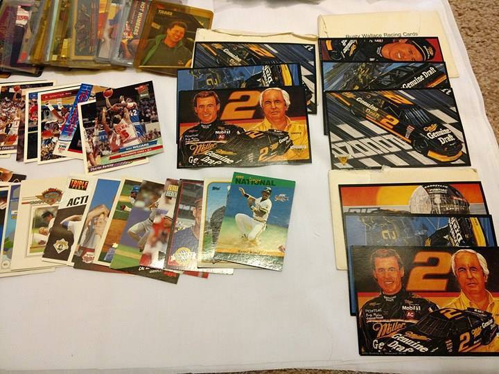 Lot of over 600 old Vintage Sports cards , NFL, Baseball, Basketball & nascar