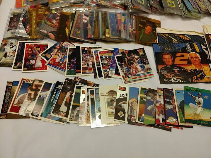 Lot of over 600 old Vintage Sports cards , NFL, Baseball, Basketball & nascar