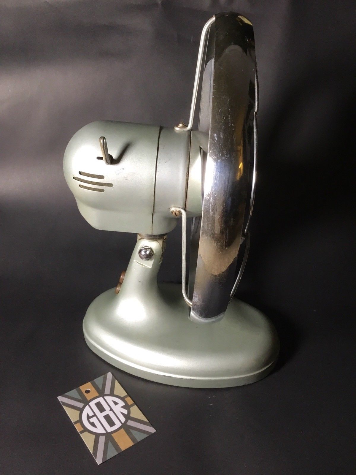 Vintage Art Deco / Jet Age Desk Fan