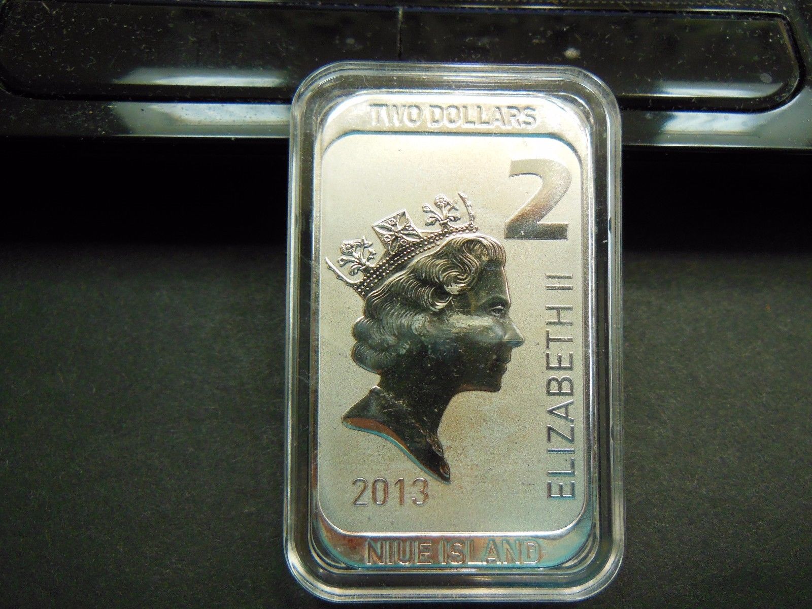 Niue-2013 Silver $2 BU-1oz .999 Fine Silver