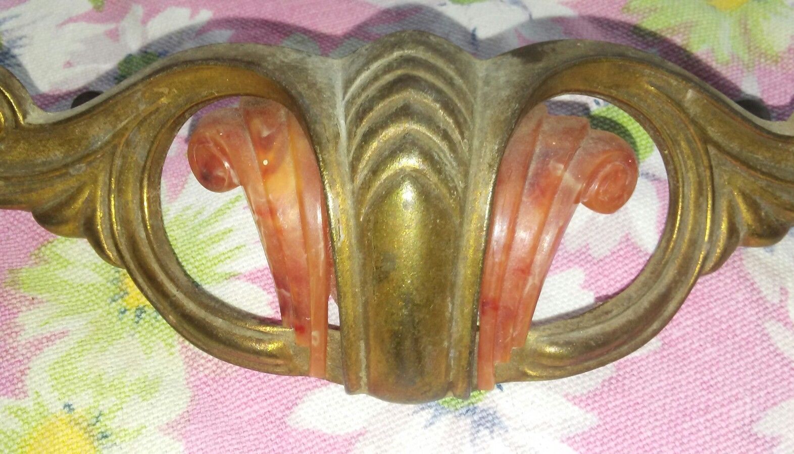 vtg bakelite fancy drawer pulls art deco set of 4