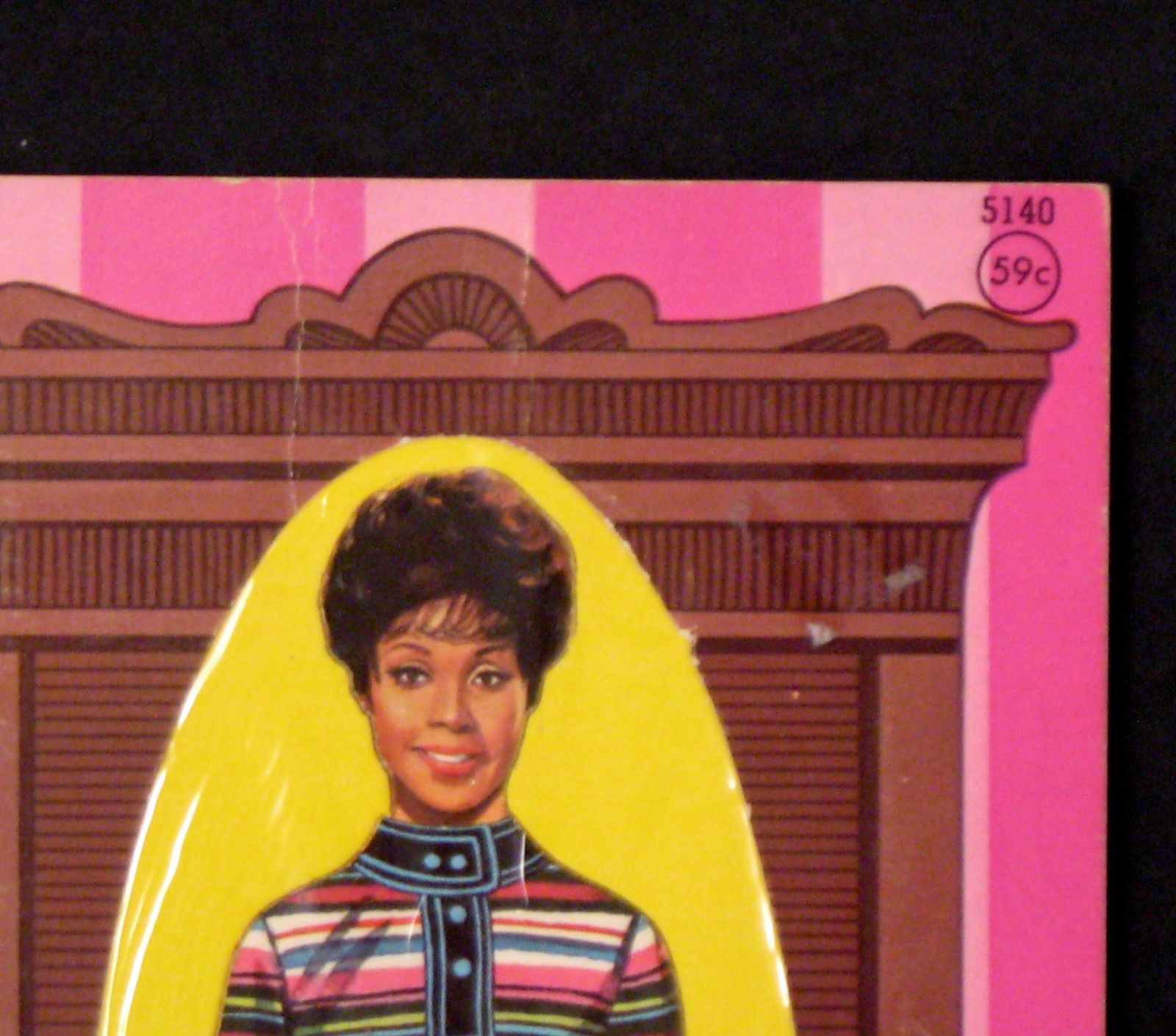 DIAHANN CARROLL AS "JULIA" 1968, 1971 ARTCRAFT UNCUT PAPER DOLLS VINTAGE