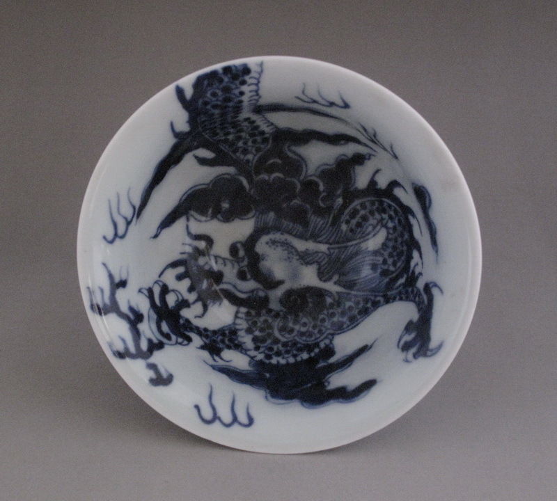 Nice Chinese Antique Blue and White Porcelain Dragon Bowl