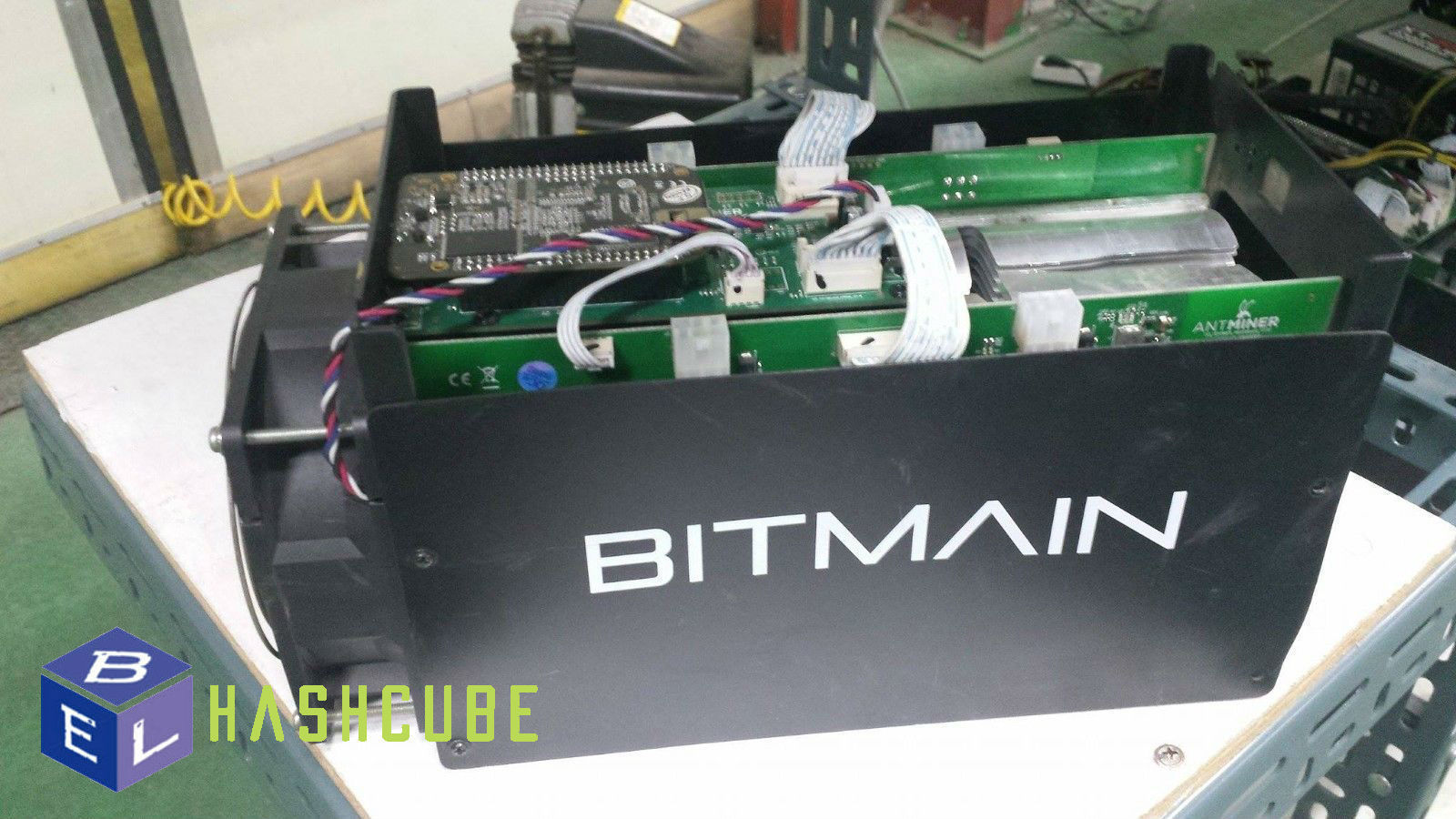 Antminer S5 bitcoin miner with PSU (LIMITED OFFER!)