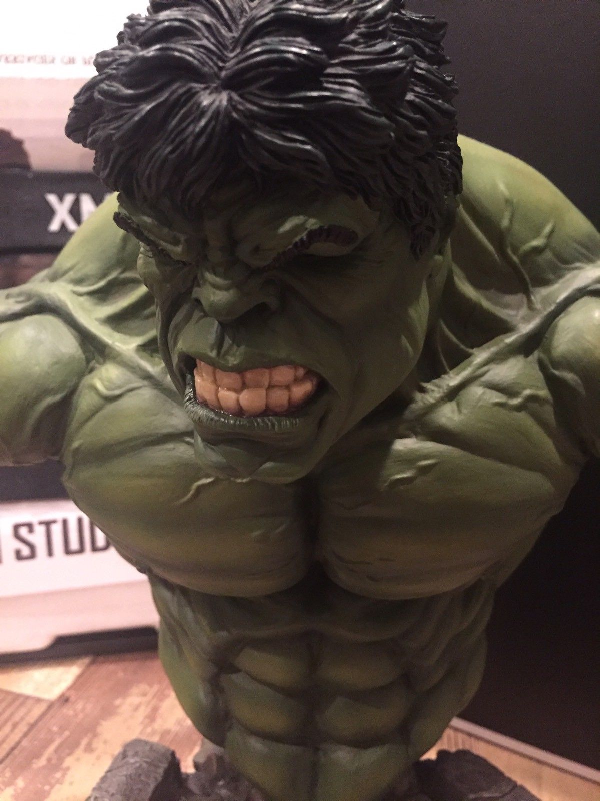 Xm Studios Incredible Hulk Bust 1:4 Scale Statue MIB Not Sideshow