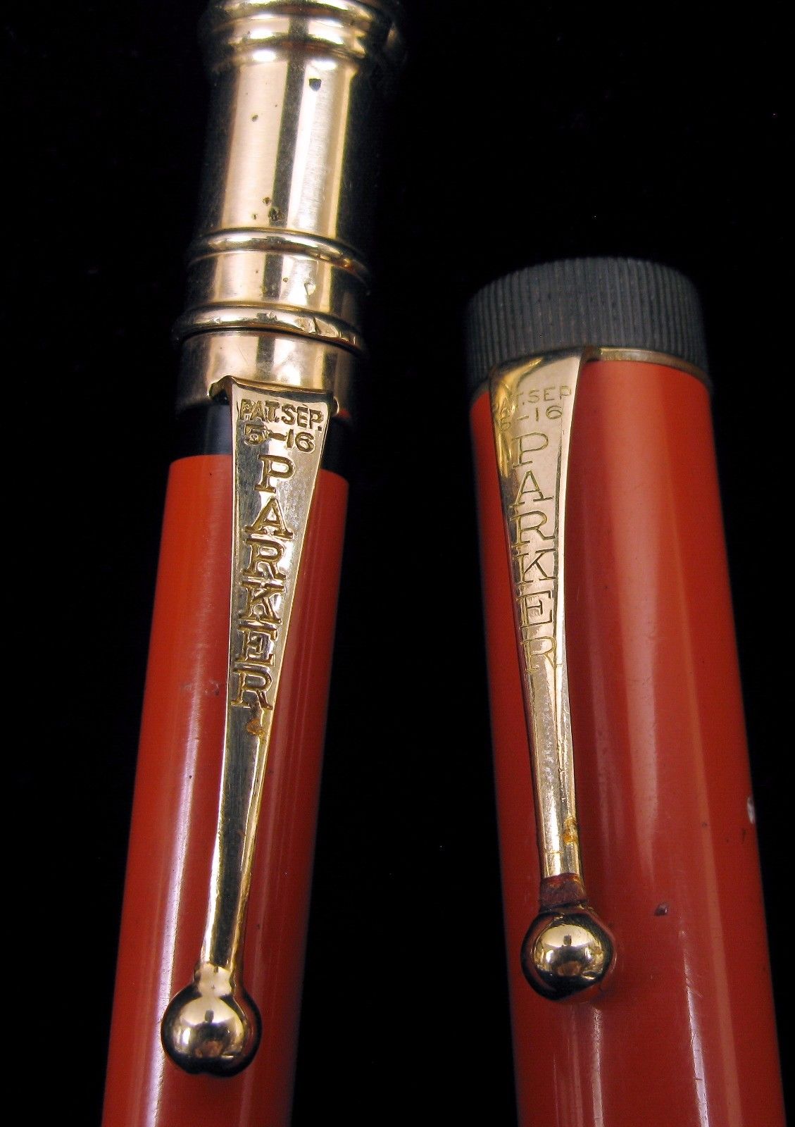 PARKER DUOFOLD JR. RED LUCKY CURVE VINTAGE 14K GOLD NIB FOUNTAIN PEN PENCIL NICE