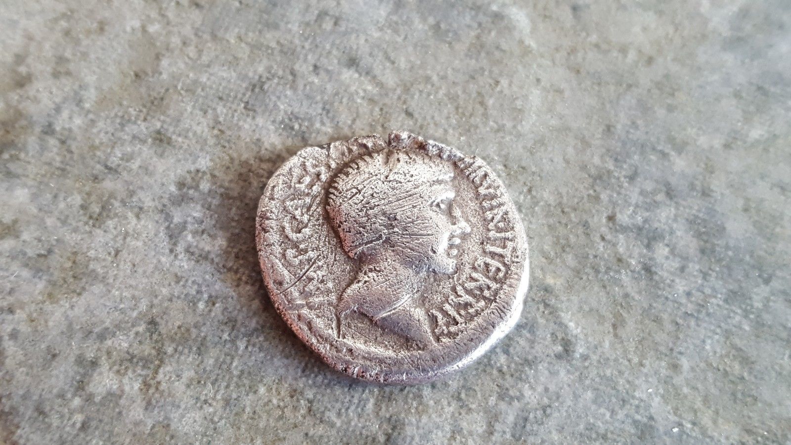 NGC RARE Roman Republic AR Denarius, OCTAVIAN, Temple Of Julius Caesar, "FINE"