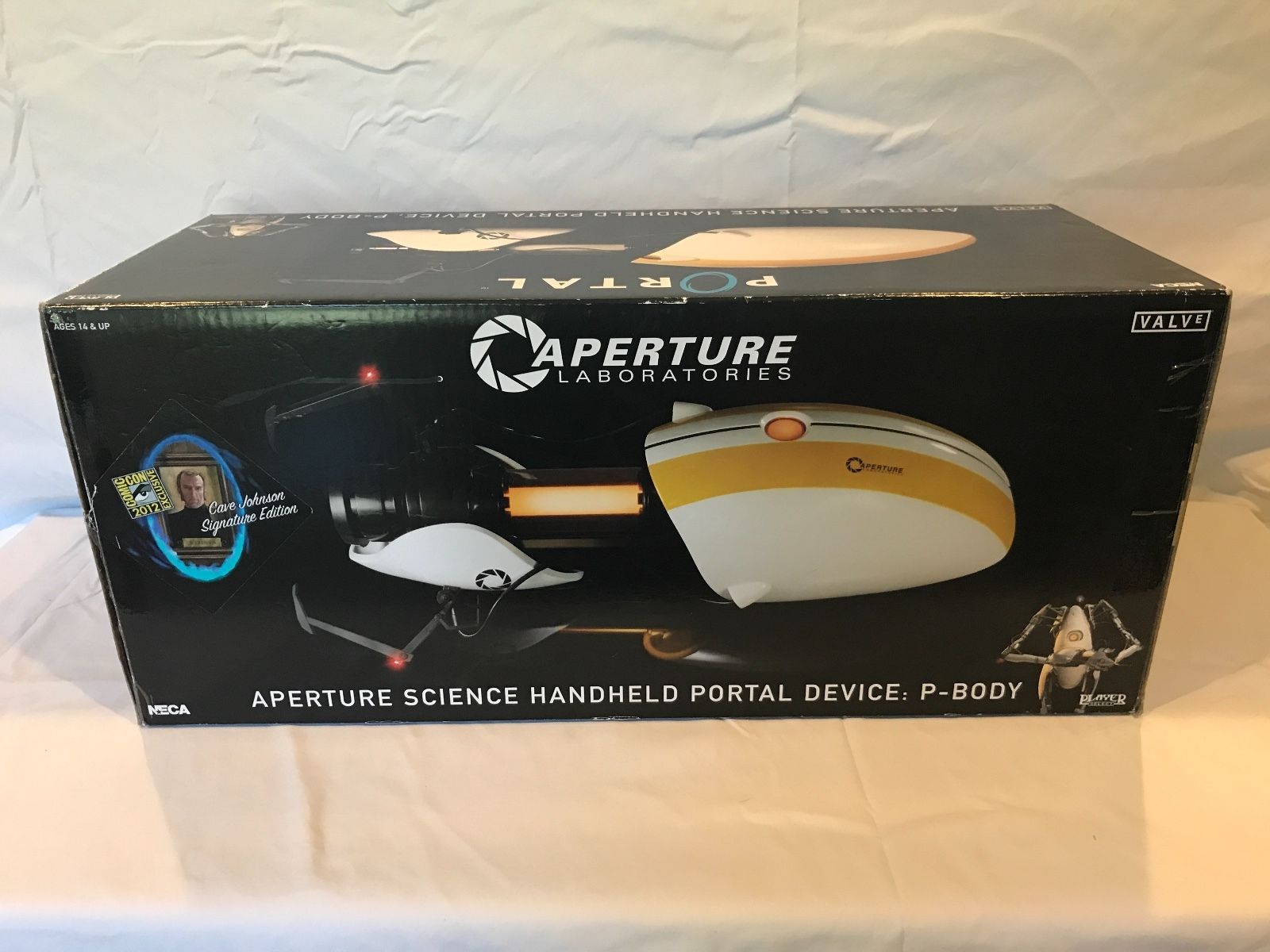 NECA PORTAL 2 GUN P-BODY 1:1 REPLICA *SDCC EXCLUSIVE* MINT IN BOX