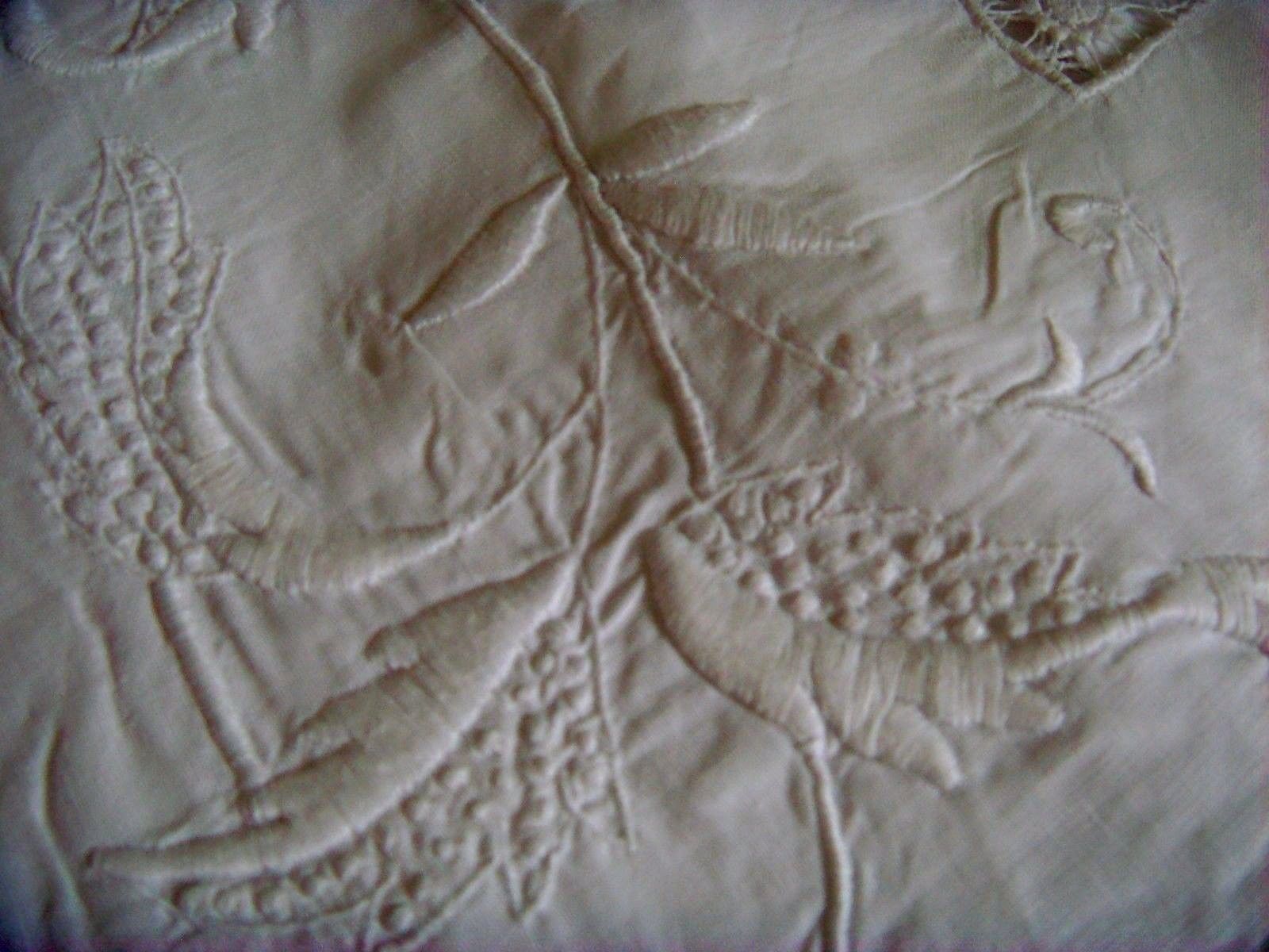 STUNNING X LARGE VICTORIAN HAND EMBROIDERED WHITEWORK LINEN TABLECLOTH BEDSPREAD