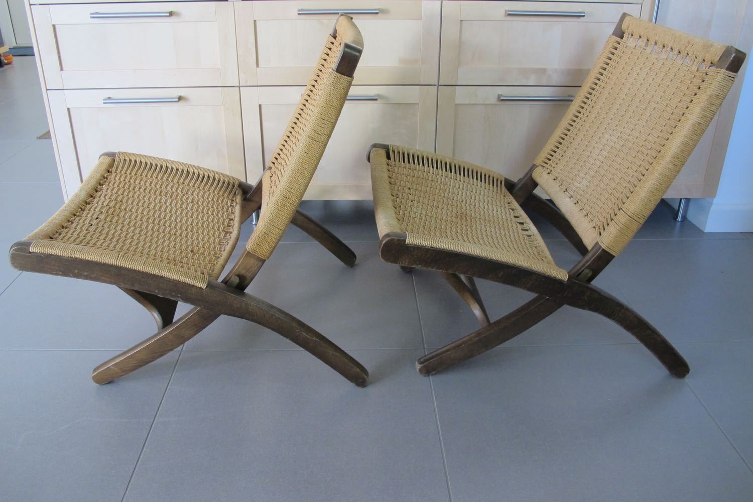 Mid Century Danish Hans Wegner Style Folding Rope Chairs x 2 Retro Pair