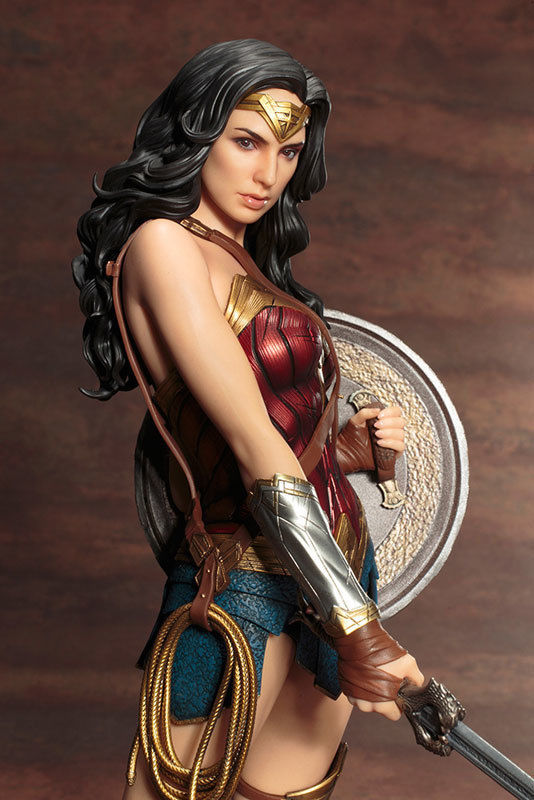 Kotobukiya ARTFX Wonder Woman 1/6 Deluxe Figure In Stock