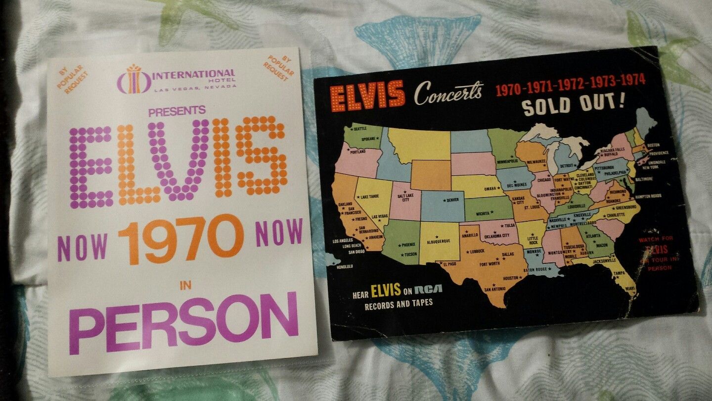 Elvis Presley LOT 6 Concert Photo albums + 2 RARE  Las Vegas Items