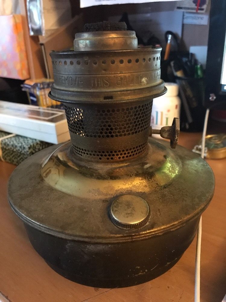 Vintage Aladdin Model #23 oil lamp Kerosene