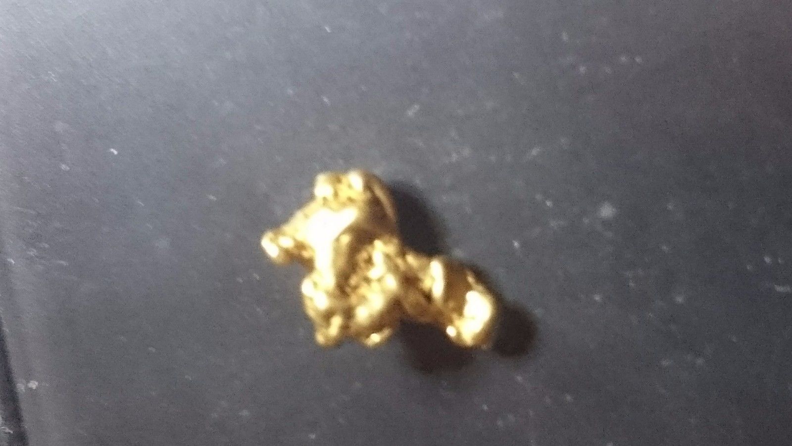 3.2 GRAM  22ct Natural Pure Scottish gold nugget ,