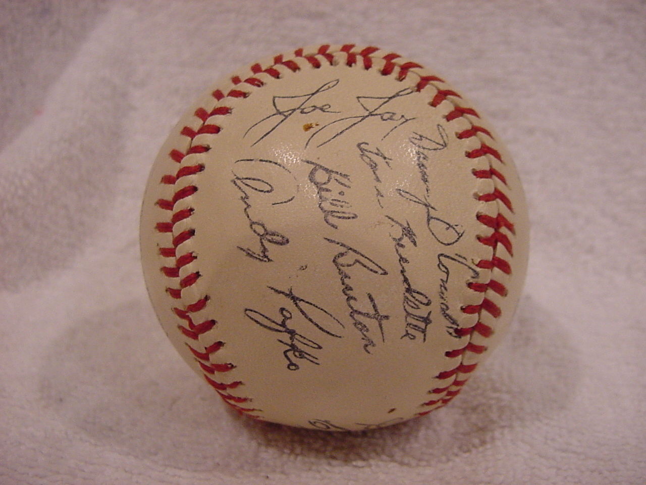 BEAUTIFUL 1953 Milwaukee Braves Team Signed Facsimile Baseball, SUPER CLEAN!!