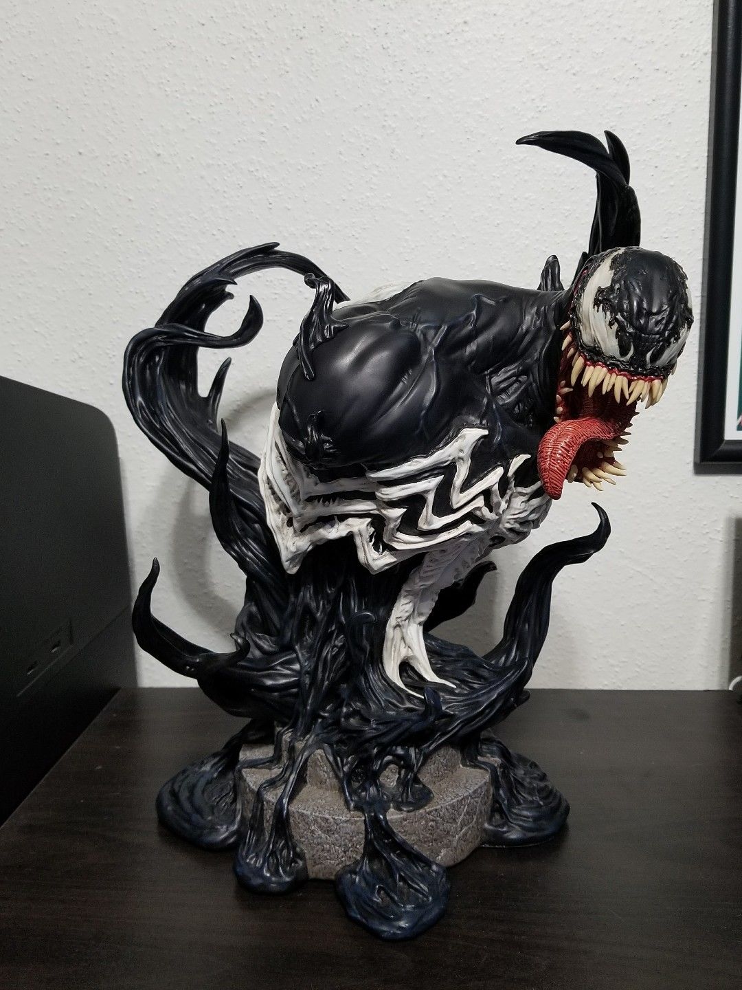 VENOM 1/4 SCALE BUST XM STUDIOS EXCLUSIVE 5/250 NOT SIDESHOW COLLECTIBLES MARVEL