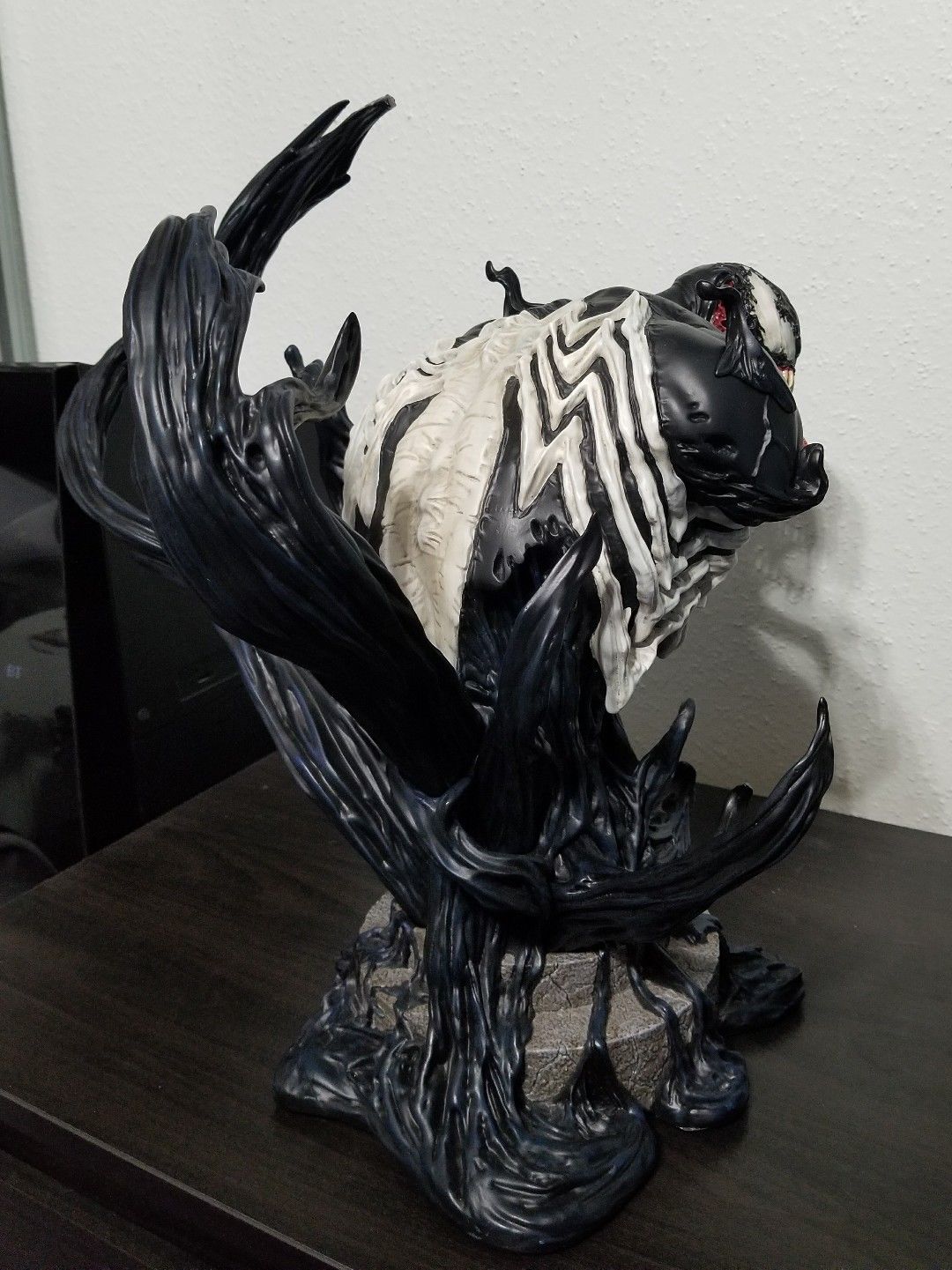 VENOM 1/4 SCALE BUST XM STUDIOS EXCLUSIVE 5/250 NOT SIDESHOW COLLECTIBLES MARVEL