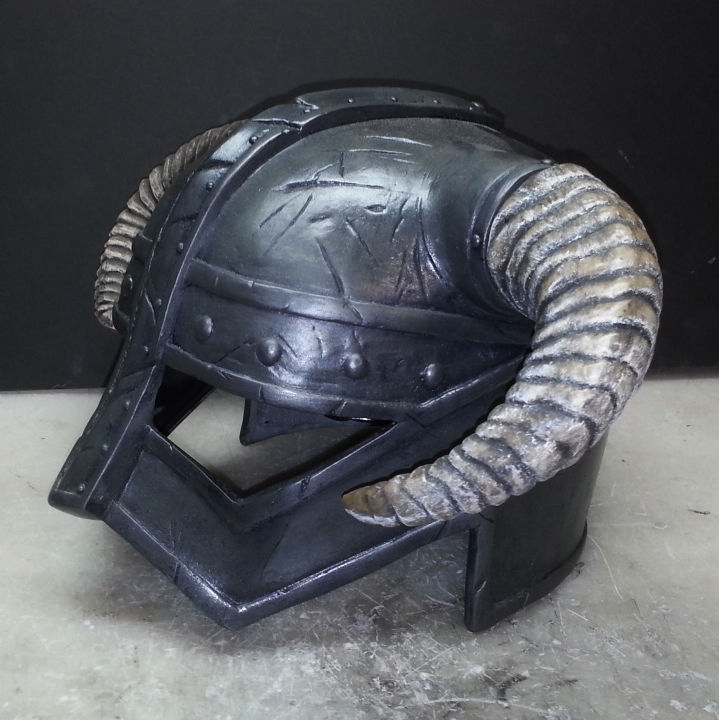 Skyrim:  Dovahkiin helmet replica: large