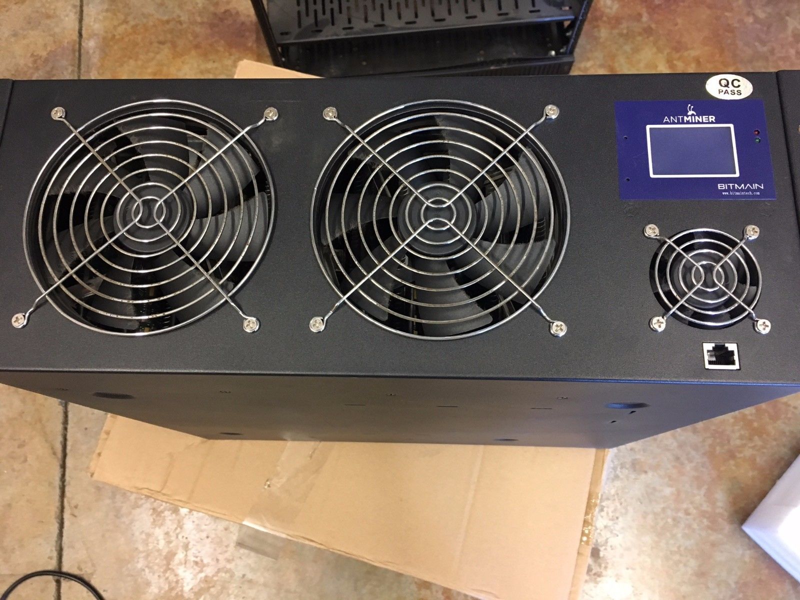 Bitmain Antminer S2 Bitcoin Miner