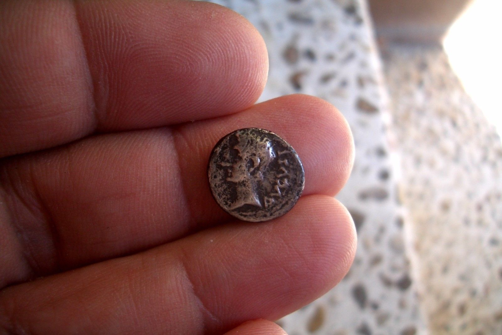 A66* VERY NICE SILVER QUINARIUS AUGUSTUS EMERITA SPAIN