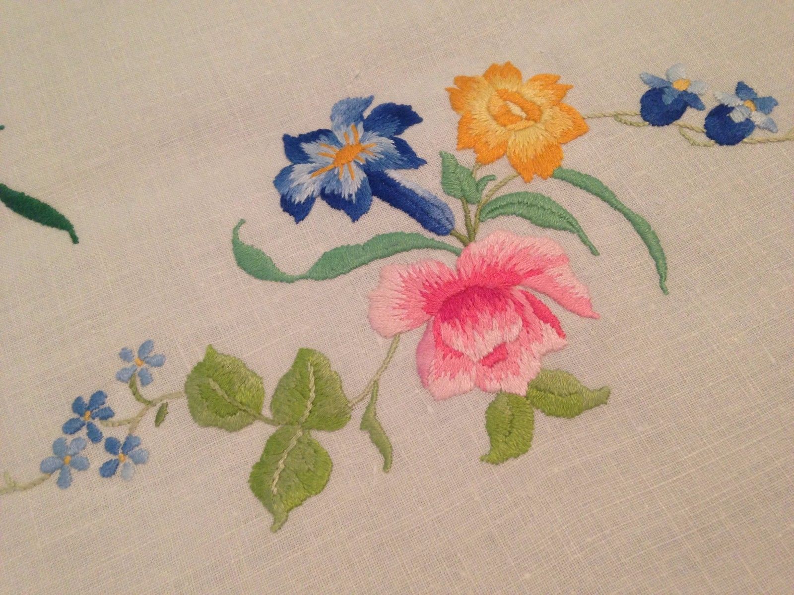 Vintage Hand Embroidered Cream Linen Tablecloth EXQUISITE FLOWERS