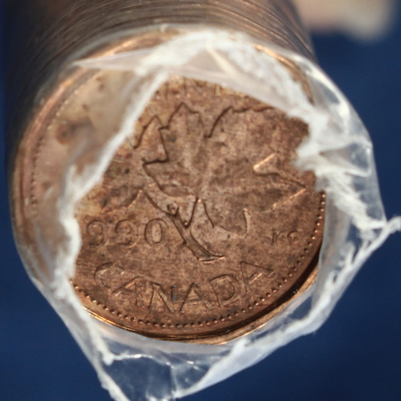 Canada 1990 Original Mint Roll of Pennies   1