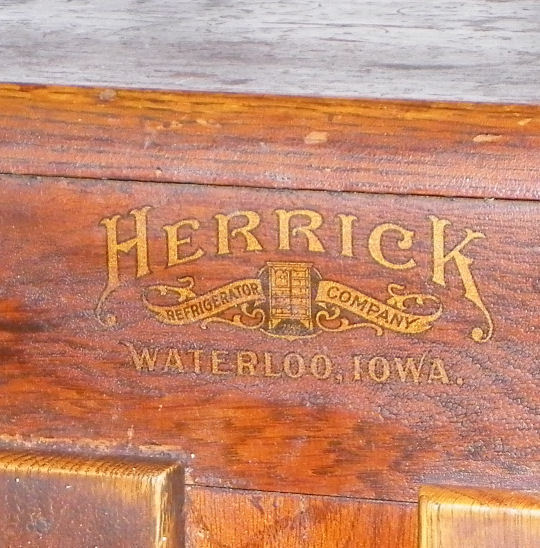 Antique Oak Ice Box – Herrick Refrigerator Company Waterloo, Iowa