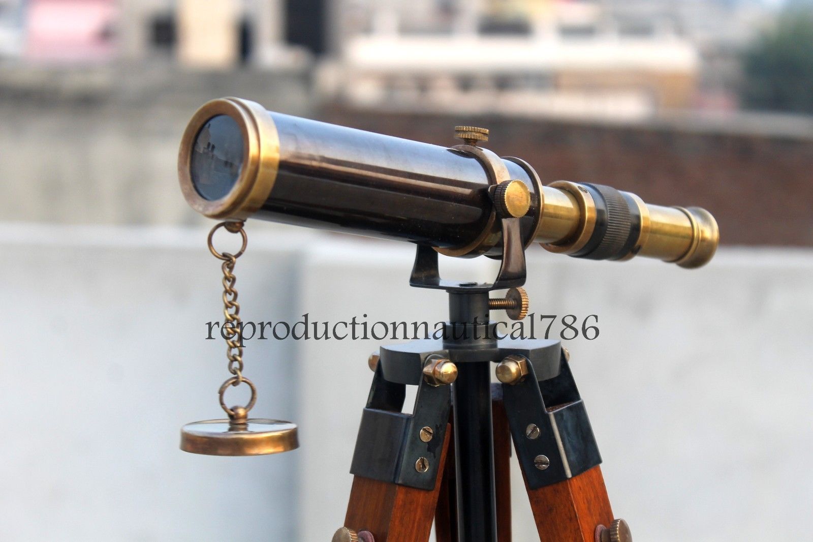 Nautical Design Antique Brass Spyglass Telescope With Wooden Tripod Marine Scope