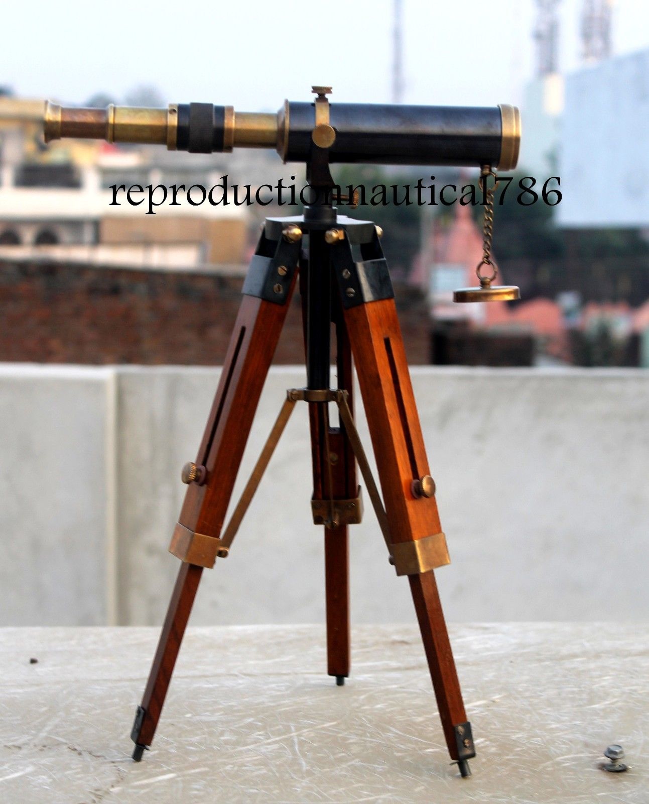 Nautical Design Antique Brass Spyglass Telescope With Wooden Tripod Marine Scope