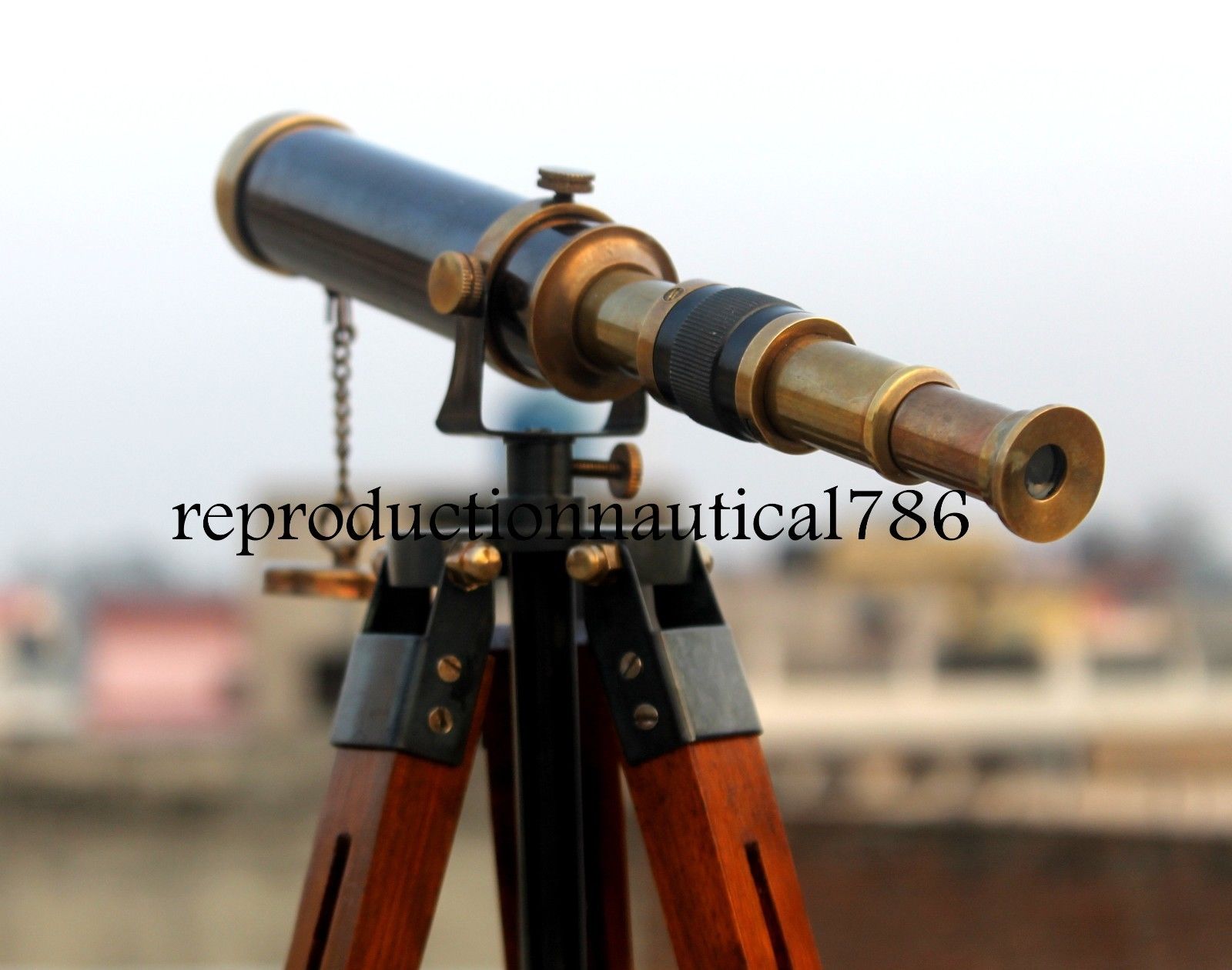 Nautical Design Antique Brass Spyglass Telescope With Wooden Tripod Marine Scope