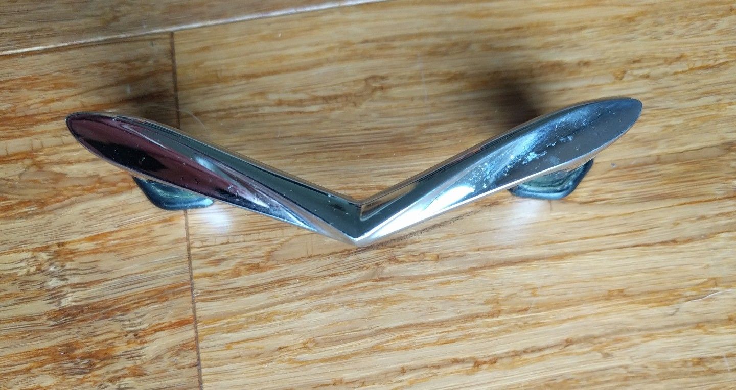 Vintage 7 MCM CHROME Chevron Boomerang DRAWER Cabinet Door Pulls