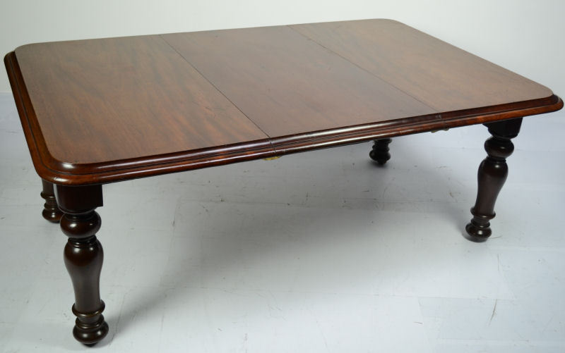 ANTIQUE EARLY VICTORIAN MAHOGANY EXTENDING DINING TABLE CIRCA 1850