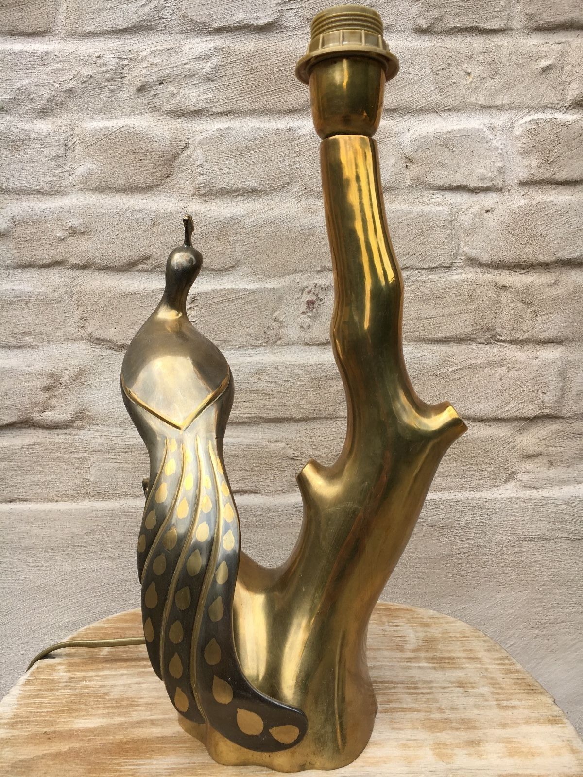 Beautiful Vintage Mid Century Design Bronze Peacock Table lamp