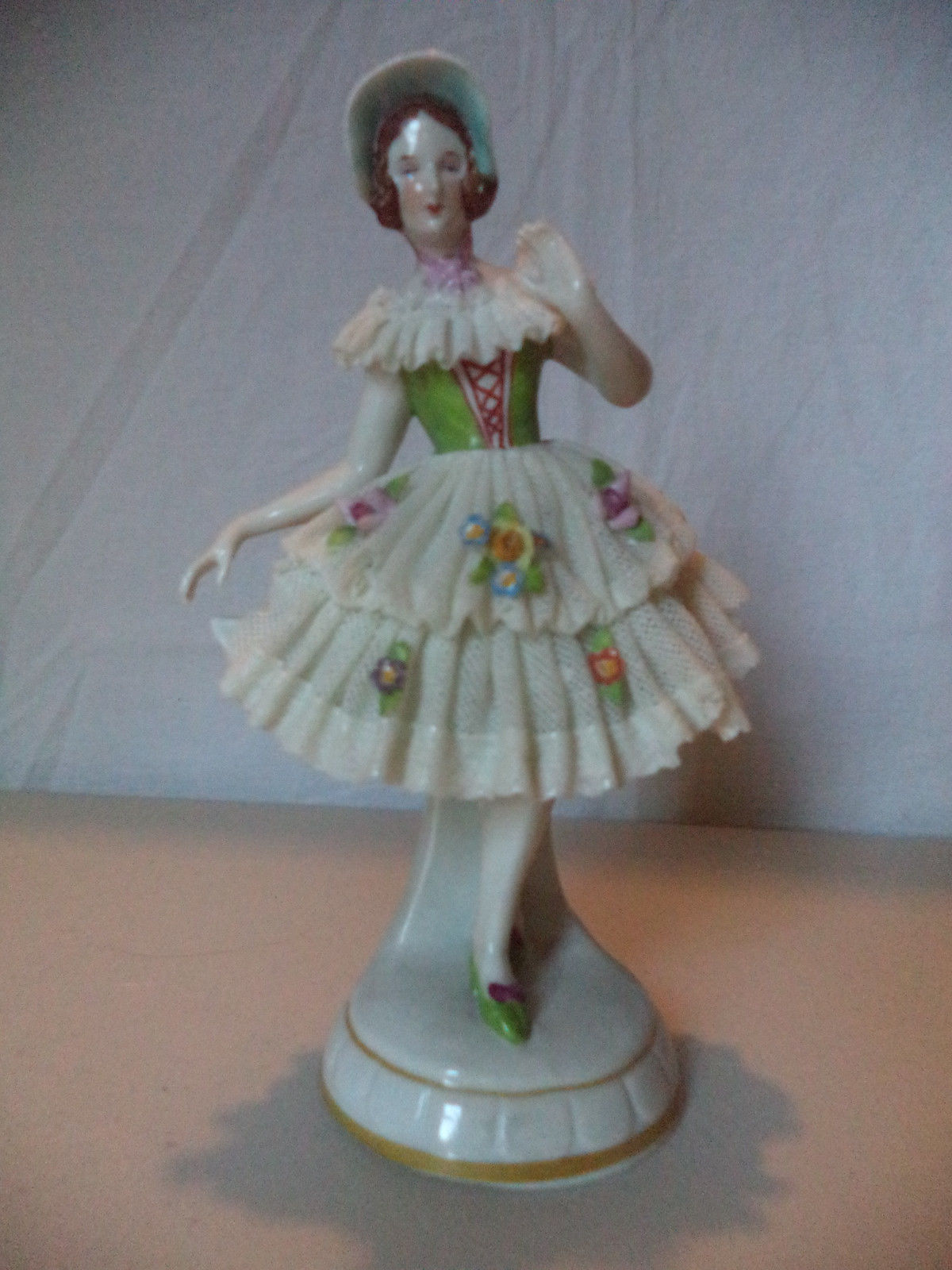 Antique Vintage German Dresden Lace Lady Porcelain Figurine Statue!