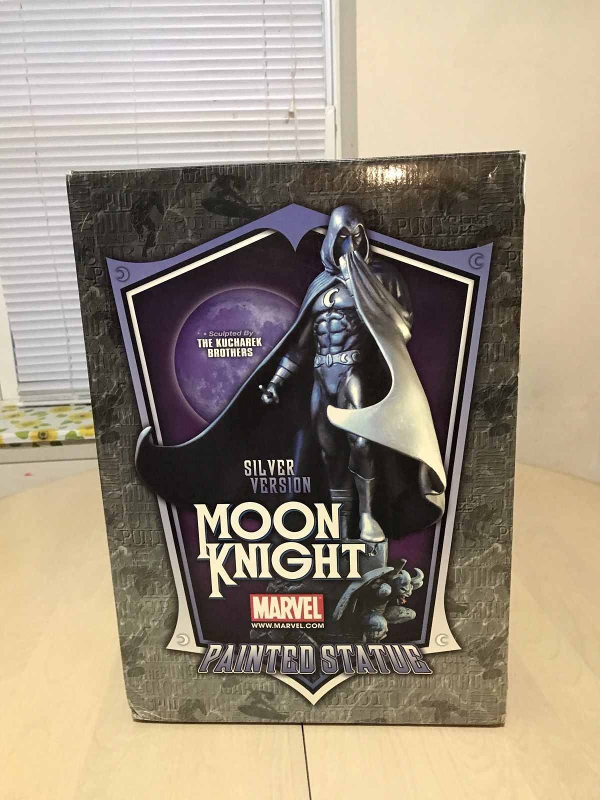 Bowen Moon Knight Silver Marvel Comics Statue